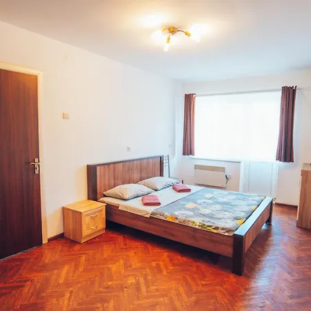 In The Center * أوزهورود